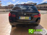 Usata BMW 525 Luxury Line 217 CV (159 kW) 2013 Nero Station wagon