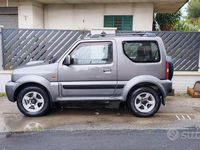 Usata Suzuki Jimny 86 CV (63 kW) 2008 Grigio SUV