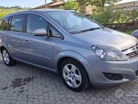 Usata Opel Zafira 140 CV (102 kW) 2010 Grigio Monovolume