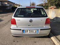 Usata VW Polo Comfortline 60 CV (44 kW) 2000 Argento Berlina