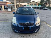 Usata Toyota Yaris Sol 69 CV (50 kW) 2007 Blu/azzurro Utilitaria