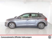 Usata VW Polo Life 95 CV (69 kW) 2023 Grigio Utilitaria