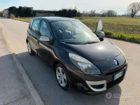 Usata Renault Scenic E-Tech 110 CV (80 kW) 2009 Nero Monovolume