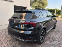 Usata Fiat Tipo Cross 101 CV (74 kW) 2021 Nero Berlina
