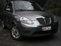 Usata Lancia Ypsilon 70 CV (51 kW) 2006 Grigio Utilitaria