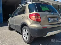 Usata Fiat Sedici 120 CV (88 kW) 2006 SUV