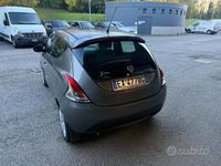Usata Lancia Ypsilon Silver 69 CV (50 kW) 2014 Grigio Utilitaria
