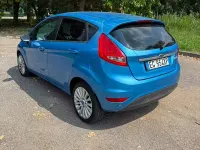 Usata Ford Fiesta 97 CV (71 kW) 2011 Bluazzurro Berlina