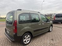 Usata Peugeot Partner Tepee Outdoor 90 CV (66 kW) 2010 Verde Monovolume