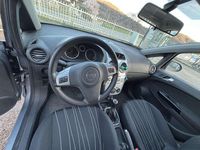 Usata Opel Corsa Swing 54 CV (39 kW) 2009 Berlina