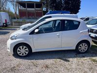 Usata Toyota Aygo Lounge 68 CV (50 kW) 2012 Bianco Utilitaria