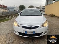 Usata Opel Astra Cosmo 110 CV (80 kW) 2010 Bianco Berlina