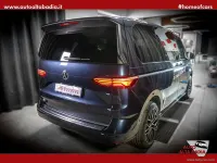 Usata VW T7 Style 150 CV (110 kW) 2024 Blu starlight Furgone