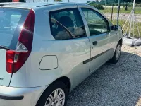 Usata Fiat Punto Active 69 CV (50 kW) 2004 Blu Utilitaria