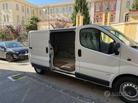 Usata Opel Vivaro 146 CV (107 kW) 2006 Bianco Monovolume