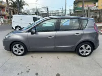 Usata Renault Scénic Dynamique 110 CV (80 kW) 2011 Grigio Monovolume