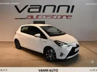 Usata Toyota Yaris Hybrid Active 101 CV (74 kW) 2019 Bianco Berlina