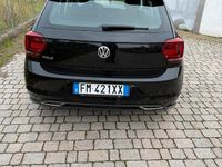 Usata VW Polo R-line 95 CV (69 kW) 2018 Nero Utilitaria