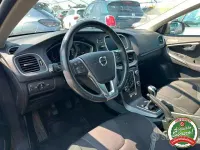 Usata Volvo V40 Business Edition 122 CV (89 kW) 2019 Nero Berlina