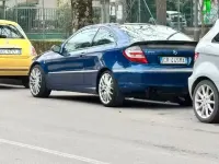 Usata Mercedes C200 Elegance 122 CV (89 kW) 2005 Blu Coupé