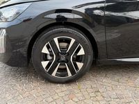 Usata Peugeot 208 Allure 101 CV (74 kW) 2025 Nero Utilitaria