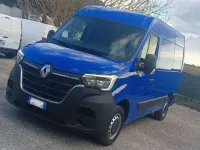 Usata Renault Master 136 CV (100 kW) 2023 Blu/azzurro Monovolume