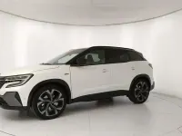 Usata Renault Austral Iconic Esprit Alpine 200 CV (147 kW) 2025 Bianco SUV