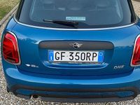 Begagnad Mini ONE Classic 75 HK (55 kW) 2021 Blå Halvkombi