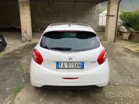 Usata Peugeot 208 95 CV (69 kW) 2017 Bianco Utilitaria