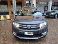 Usata Dacia Sandero Prestige 90 CV (66 kW) 2016 Grigio Berlina