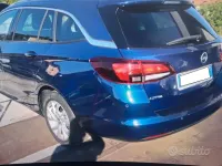 Usata Opel Astra 122 CV (89 kW) 2021 Bluazzurro Station wagon