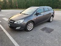 Usata Opel Astra 110 CV (80 kW) 2011 Grigio Berlina