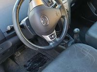 Begagnad Toyota Yaris 69 HK (50 kW) 2011 Vit Halvkombi