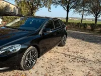 Usata Volvo V40 120 CV (88 kW) 2018 Nero Berlina