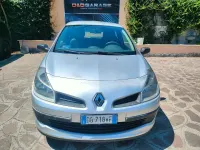 Usata Renault Clio III 75 CV (55 kW) 2006 Argento Berlina