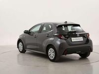 Usata Toyota Yaris Hybrid Business Edition 116 CV (85 kW) 2021 Grigio Utilitaria