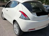 Usata Lancia Ypsilon Platinum 69 CV (50 kW) 2017 Bianco Utilitaria