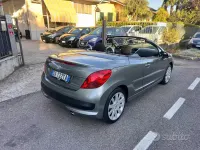 Usata Peugeot 207 CC 120 CV (88 kW) 2009 Grigio Cabrio