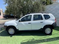 Usata Dacia Duster Ambiance 110 CV (80 kW) 2015 Bianco SUV