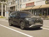 Nuova VW Tayron Edition 150 CV (110 kW) 2026 Grenadill black metallizzato SUV