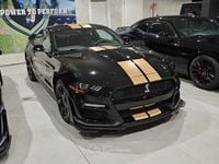 Usata Ford Mustang Fastback 317 CV (233 kW) 2020 Nero pastello Coupé