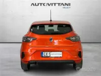 Usata Renault Clio Evolution 101 CV (74 kW) 2024 Grigio Utilitaria