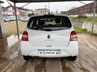 Usado Renault Twingo 75 HP (55 kW) 2010 Branco Citadino