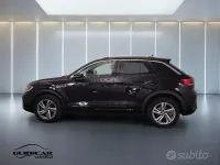 Usata VW T-Roc R-line 150 CV (110 kW) 2024 Nero SUV