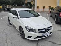 Usata Mercedes CLA200 Shooting Brake 136 CV (100 kW) 2015 Bianco Station wagon