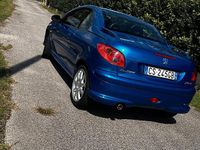 Usata Peugeot 206 CC 109 CV (80 kW) 2005 Blu Cabrio