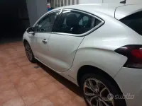 Usata DS Automobiles DS4 So Chic 111 CV (81 kW) 2014 Bianco Berlina