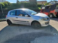 Usata Renault Clio II 75 CV (55 kW) 2006 Other Berlina