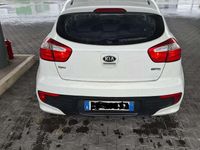 Usata Kia Rio 83 CV (61 kW) 2016 Bianco Berlina