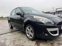 Usata Renault Scénic III Luxe 110 CV (80 kW) 2010 Nero Monovolume
